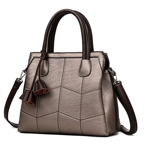 Designer Boston Bags: Women Leather Bags 